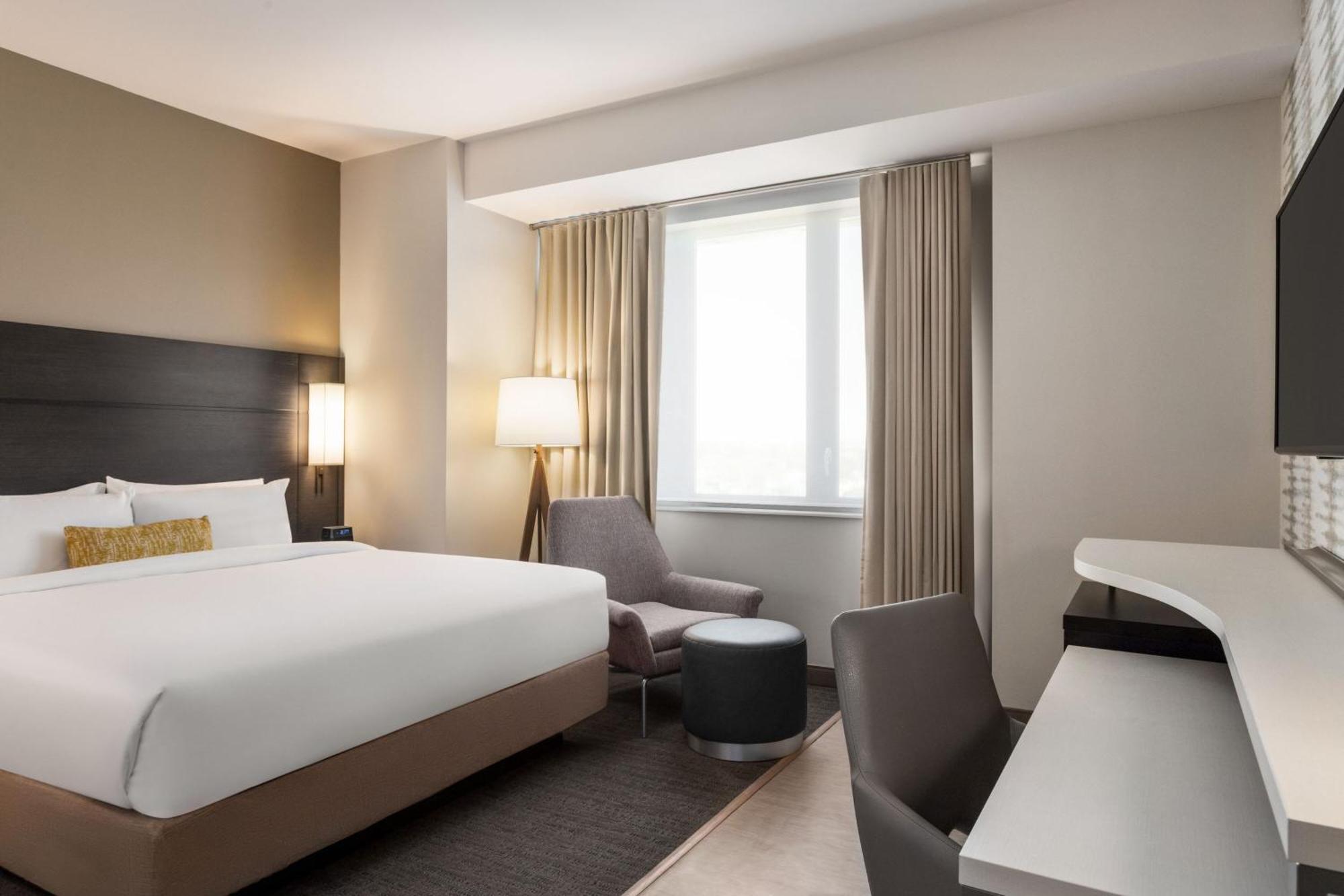 Residence Inn By Marriott New York Jfk Airport Экстерьер фото